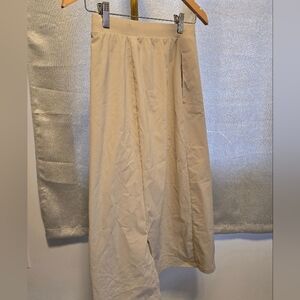 Uniqlo Elegant Cream Women's Skirt